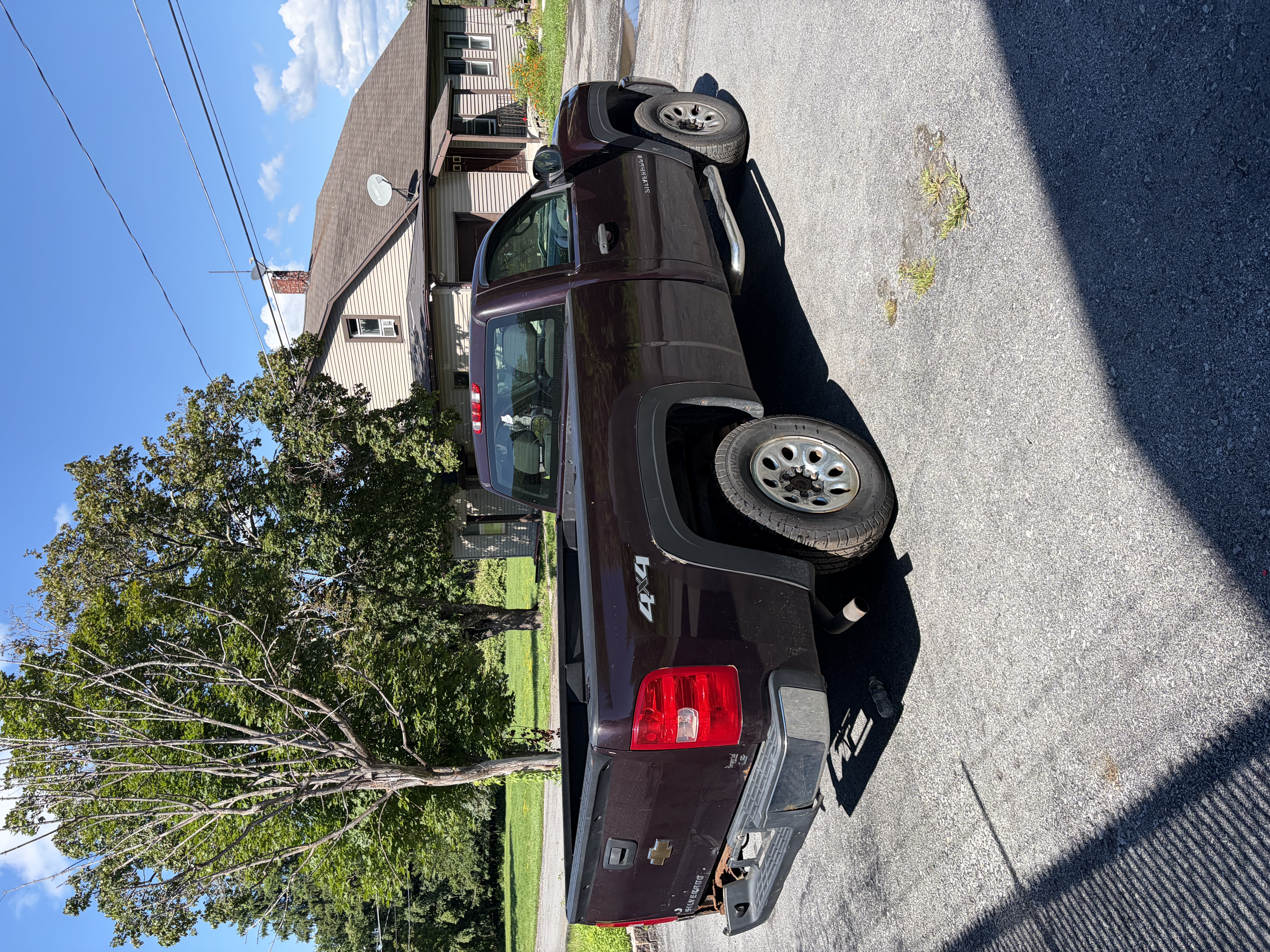 Used 2009 Chevrolet Silverado 1500 W/T w/ LS Package AWD/4WD image 9