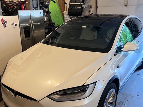 Used 2021 Tesla Model X Long Range image 6
