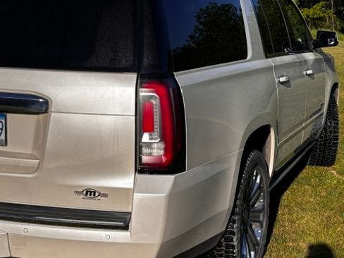 Used 2015 GMC Yukon XL Denali w/ Open Road Package AWD/4WD image 6