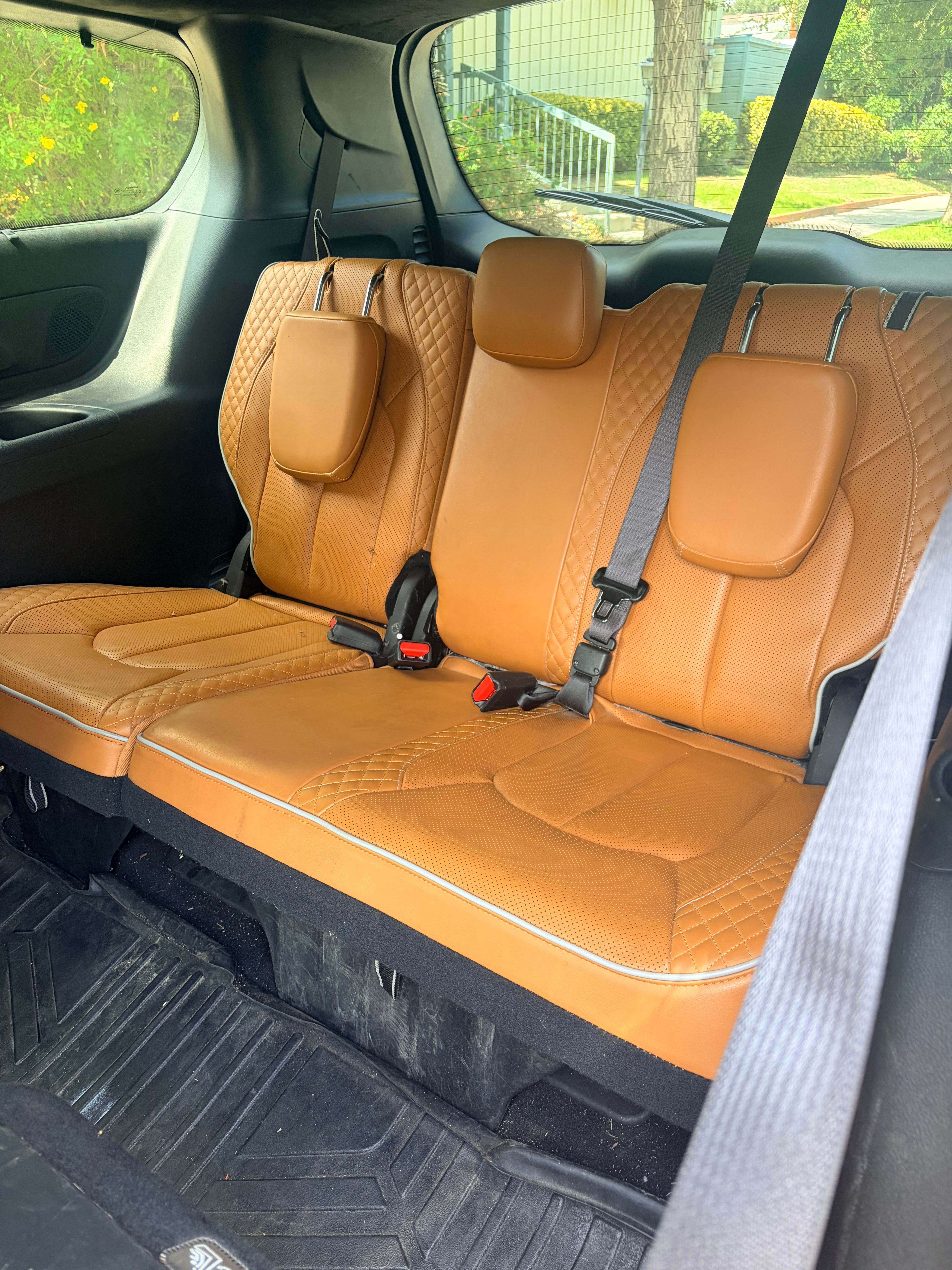 Used 2023 Chrysler Pacifica Pinnacle FWD image 11