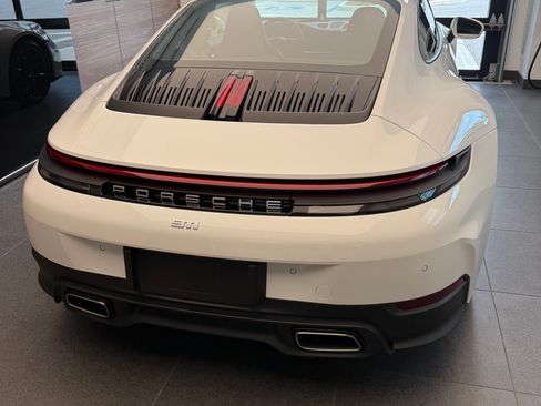 Used 2025 Porsche 911 Carrera image 9
