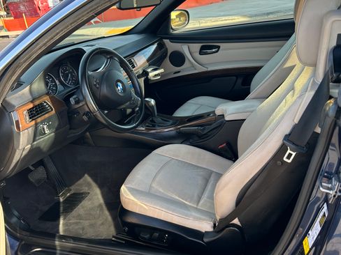 Used 2011 BMW 328i Convertible RWD image 10