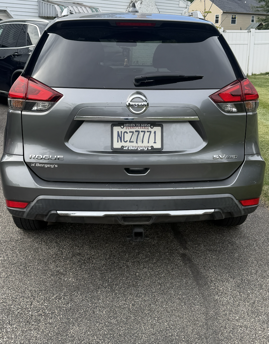 Used 2018 Nissan Rogue SV AWD/4WD image 8