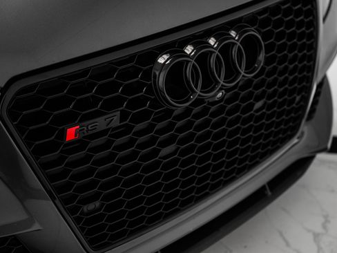 Used 2015 Audi RS 7 Prestige image 2