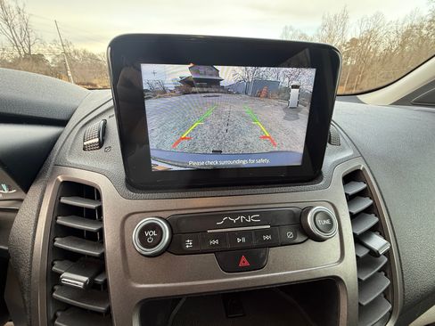 Used 2022 Ford Transit Connect XLT w/ Trailer Tow Package image 13