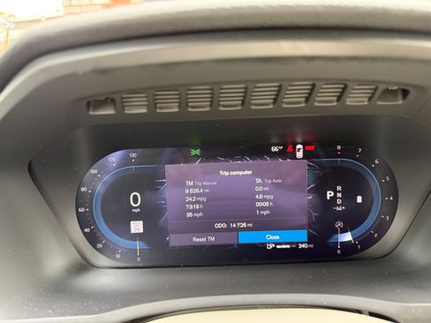 Used 2025 Volvo XC90 B6 Plus w/ Protection Package Premier image 13