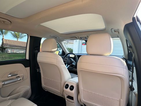 Used 2021 Mercedes-Benz GLB 250 image 21