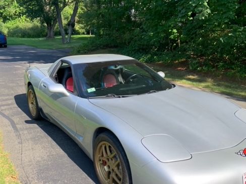 Used 2001 Chevrolet Corvette Z06 w/ Memory Pkg image 10