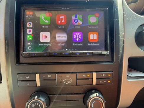 Used 2012 Ford F150 XLT w/ XLT Chrome Pkg image 15