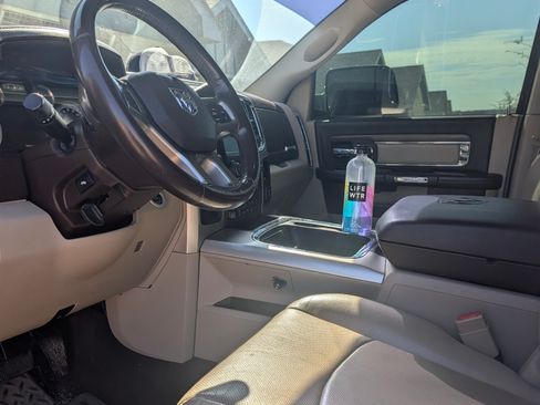 Used 2016 RAM 2500 Laramie image 13