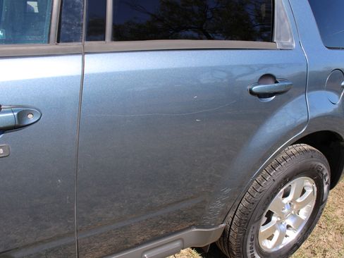 Used 2012 Ford Escape Limited image 28