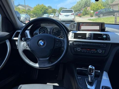 Used 2014 BMW 320i Sedan RWD image 4