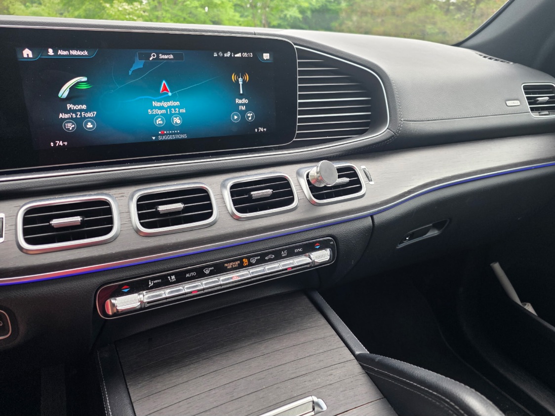 Used 2020 Mercedes-Benz GLS 450 4MATIC image 12