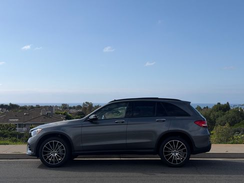 Used 2018 Mercedes-Benz GLC 300 image 4