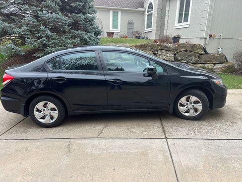 Used 2013 Honda Civic LX image 12