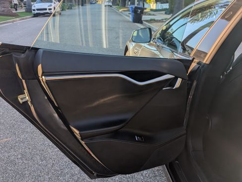 Used 2017 Tesla Model S 75D image 18