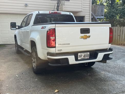 Used 2020 Chevrolet Colorado Z71 AWD/4WD image 6