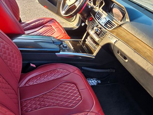 Used 2014 Mercedes-Benz E 350 Sedan image 17