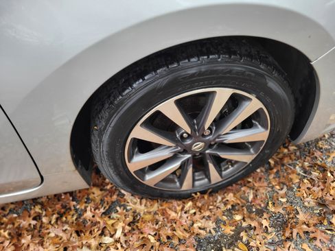 Used 2017 Nissan Altima 2.5 SV image 20