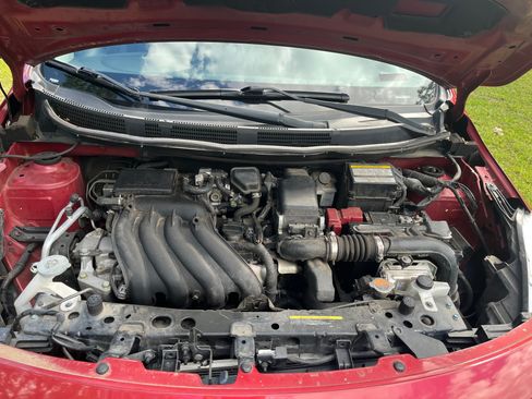 Used 2018 Nissan Versa SV FWD image 22
