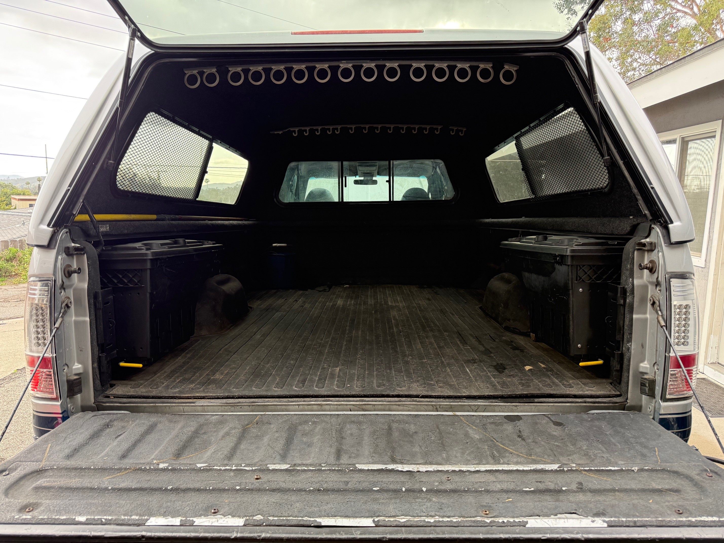 Used 1999 Ford F350 4x4 Crew Cab DRW Super Duty image 12