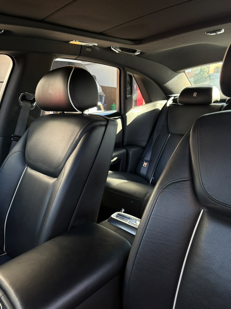 Used 2015 Rolls-Royce Ghost RWD image 6