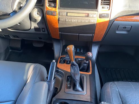 Used 2003 Lexus GX 470 AWD/4WD image 17