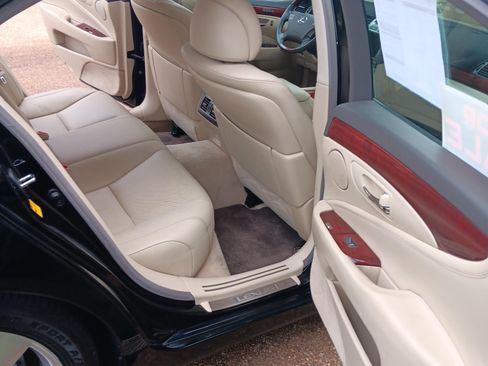 Used 2011 Lexus LS 460 image 27