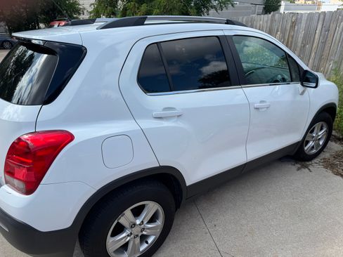 Used 2015 Chevrolet Trax LT FWD image 2