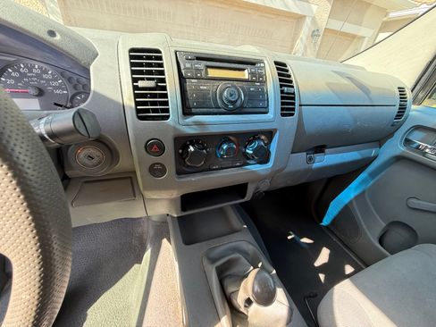Used 2008 Nissan Frontier SE image 14