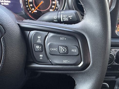 Used 2023 Jeep Wrangler Sport image 12