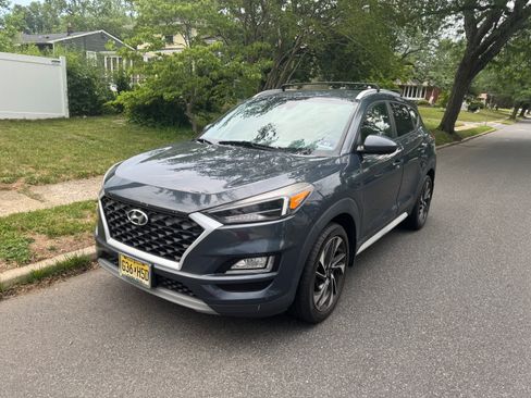 Used 2020 Hyundai Tucson Sport w/ Cargo Package AWD/4WD image 2