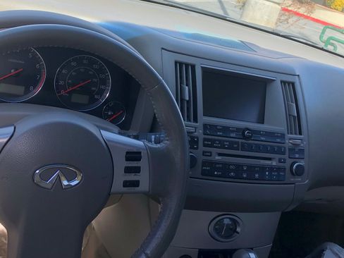 Used 2005 INFINITI FX35 AWD w/ (U01) Technology Pkg image 6