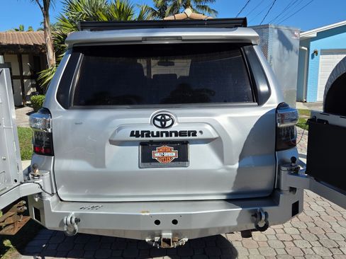 Used 2017 Toyota 4Runner SR5 Premium image 6