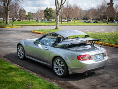 Used 2014 MAZDA MX-5 Miata Grand Touring w/ Premium Package image 9