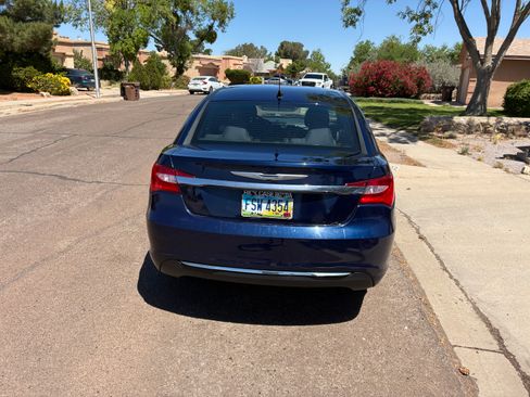 Used 2013 Chrysler 200 LX FWD image 10