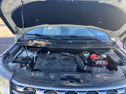 Used 2016 Ford Explorer Limited w/ Equipment Group 301A image 22