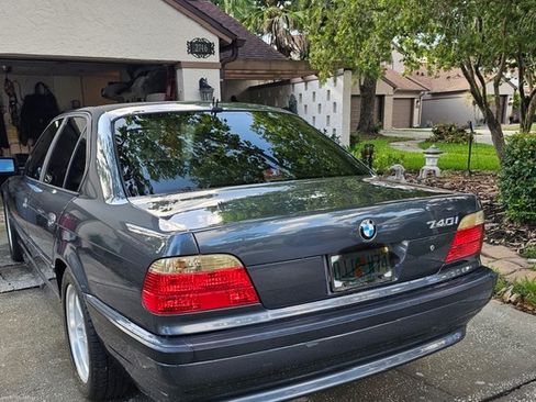 Used 2001 BMW 740i RWD image 4