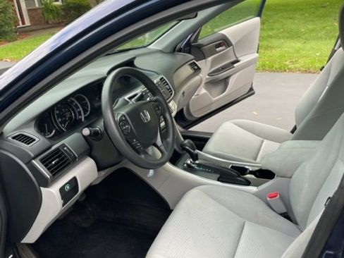 Used 2015 Honda Accord LX image 5