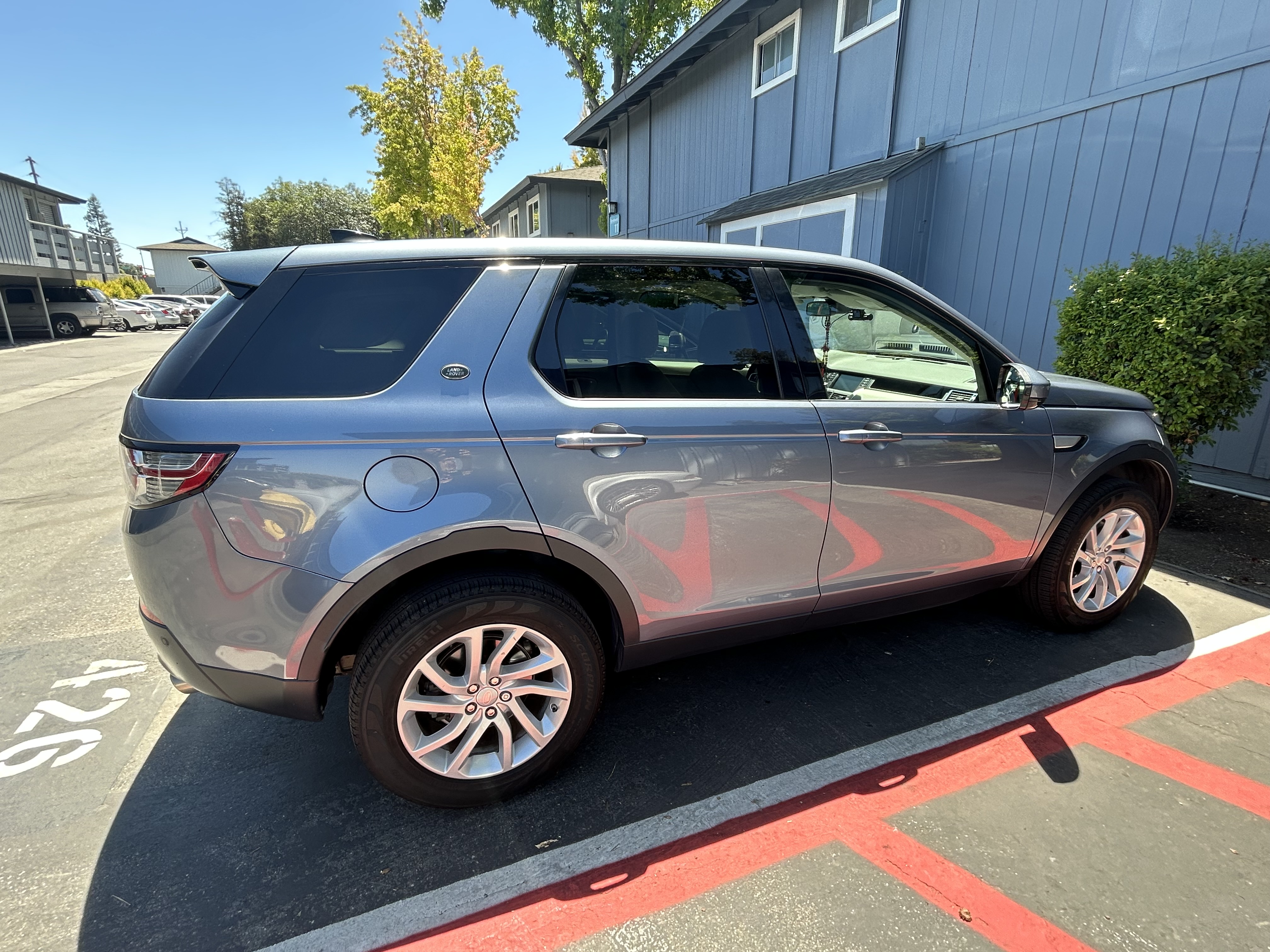 Used 2018 Land Rover Discovery Sport HSE AWD/4WD image 6