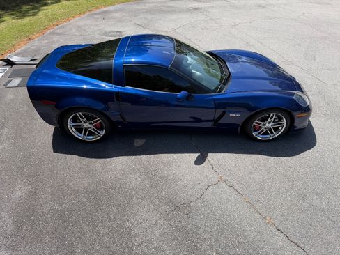 Used 2007 Chevrolet Corvette Z06 w/ Preferred Equipment Group image 28