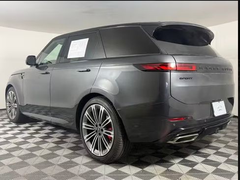 Used 2024 Land Rover Range Rover Sport Autobiography image 10