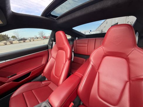 Used 2020 Porsche 911 Carrera 4S image 21