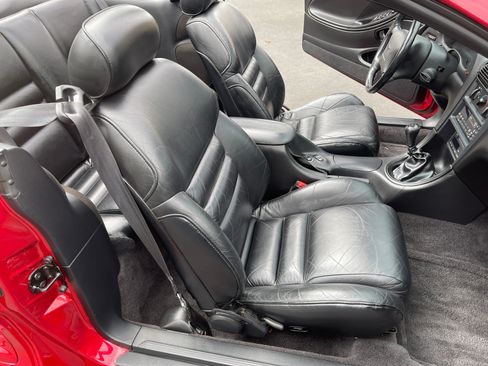 Used 1996 Ford Mustang GT RWD image 19