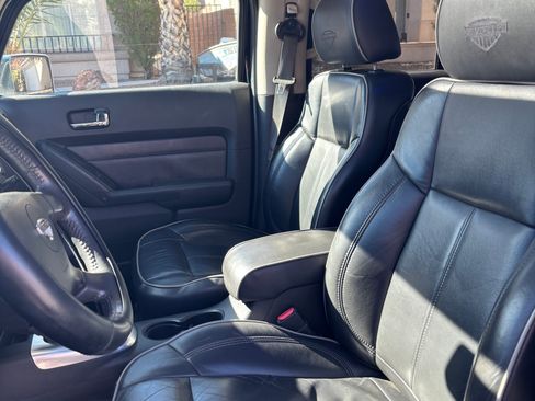 Used 2009 HUMMER H3 Alpha image 16