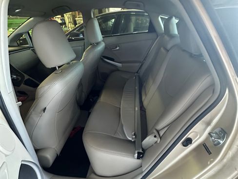 Used 2011 Toyota Prius Three image 2