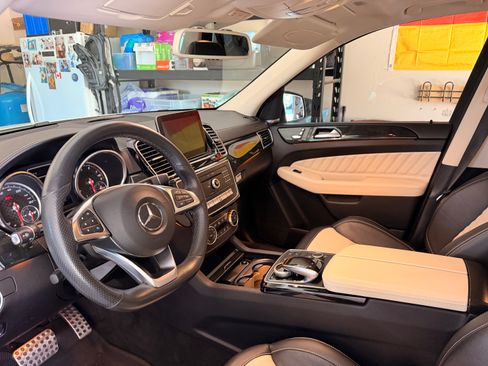Used 2017 Mercedes-Benz GLE 43 AMG 4MATIC image 7