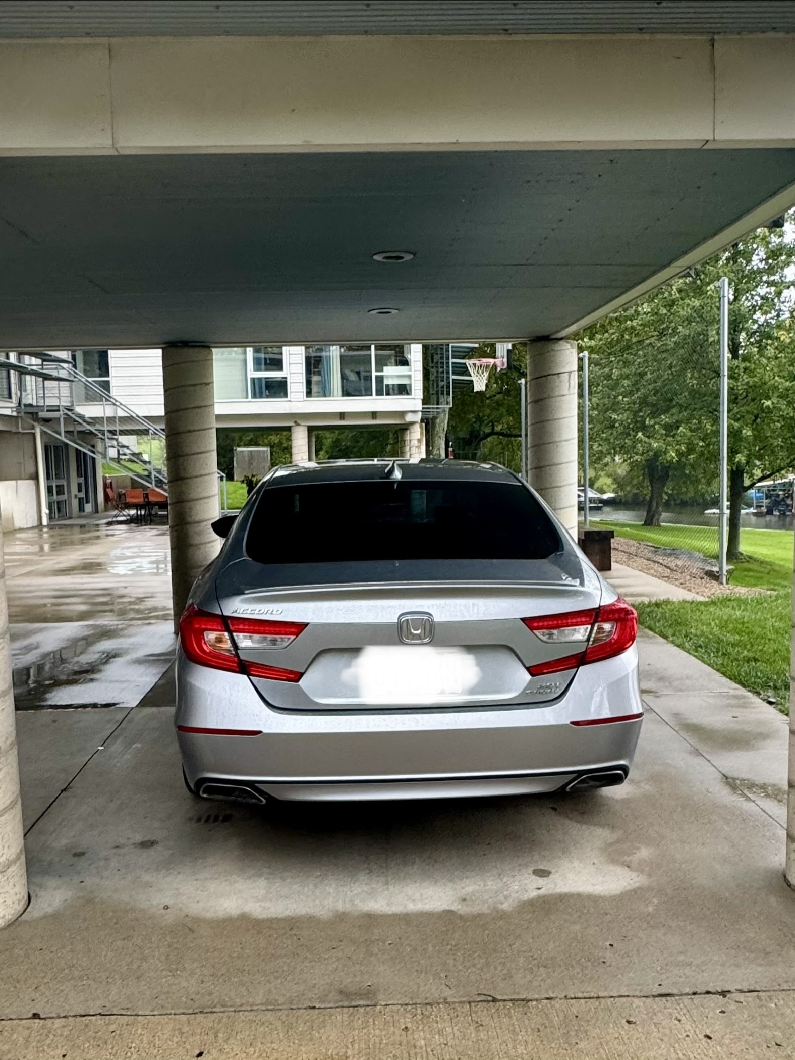 Used 2018 Honda Accord Sport image 4