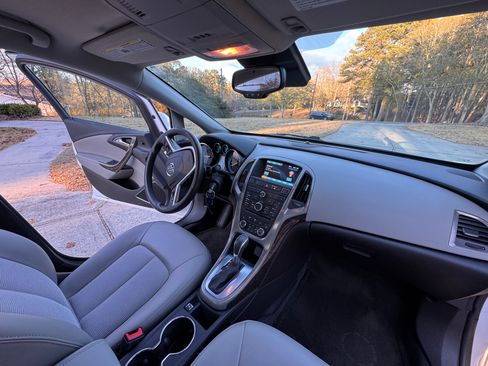 Used 2016 Buick Verano Sport Touring image 12