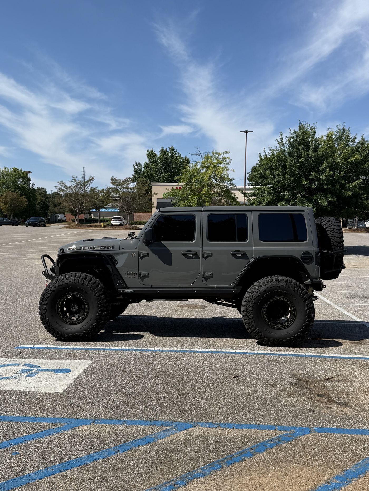 Used 2021 Jeep Wrangler Unlimited Rubicon w/ Trailer Tow Package AWD/4WD image 10